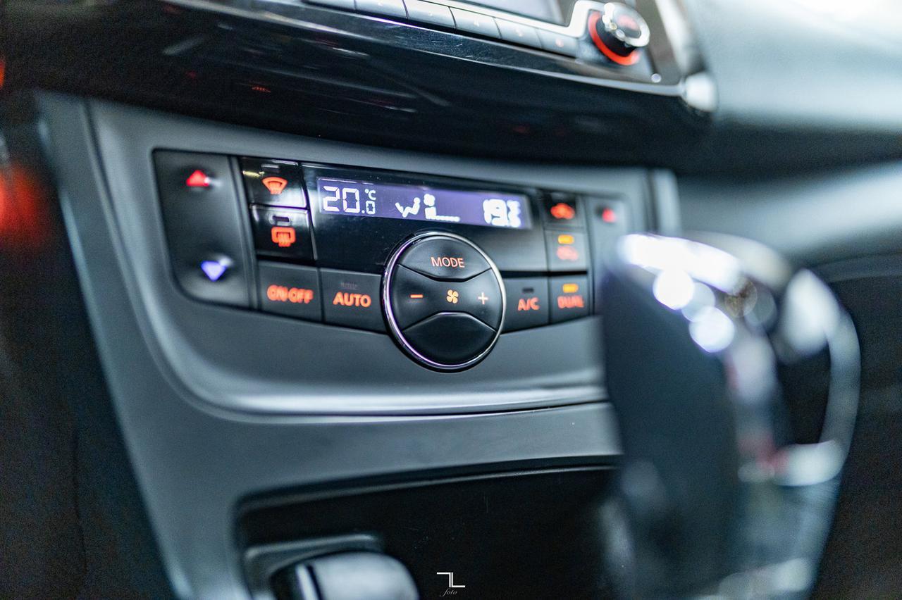 2018 Nissan Sentra SV Roof BCam Red Deer AB