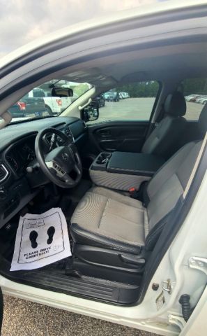 2018 Nissan TITAN S Gaston SC