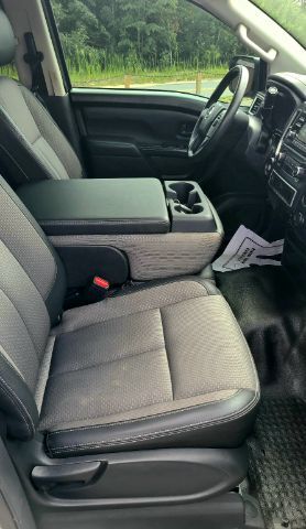 2018 Nissan TITAN S Gaston SC