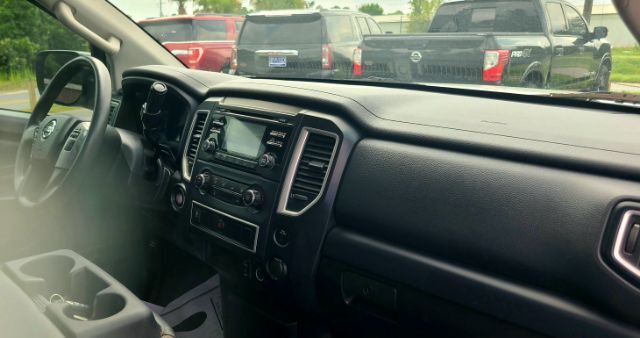 2018 Nissan TITAN S Gaston SC