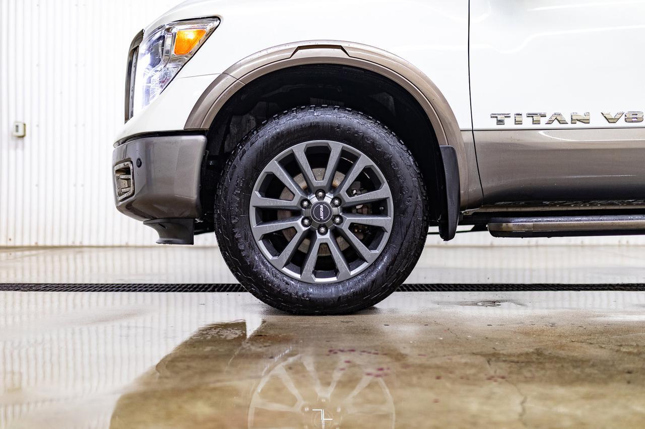 2018 Nissan Titan 4x4 Crew Cab Platinum Reserve Leather Nav BCam Red Deer AB