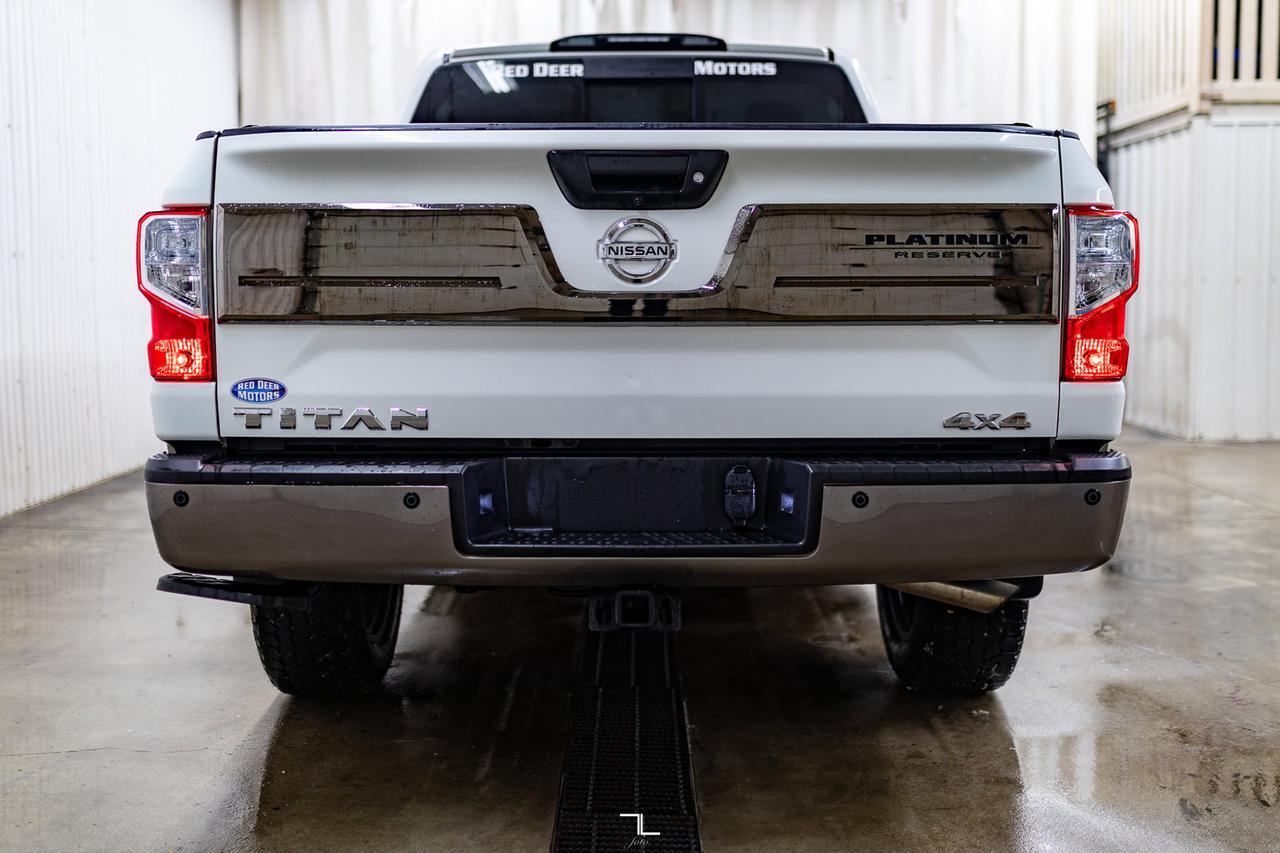 2018 Nissan Titan 4x4 Crew Cab Platinum Reserve Leather Nav BCam Red Deer AB