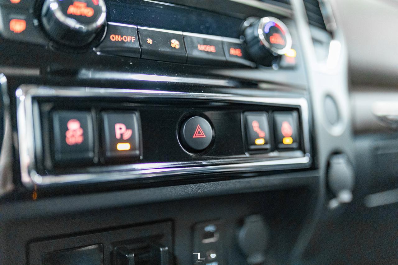 2018 Nissan Titan 4x4 Crew Cab Platinum Reserve Leather Nav BCam Red Deer AB