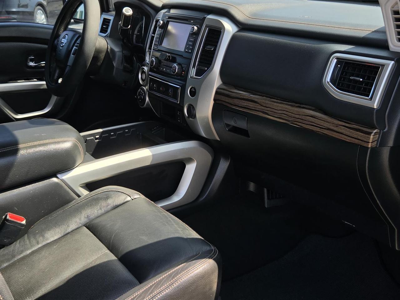 2018 Nissan Titan 4x4 Crew Cab SL Beeville TX