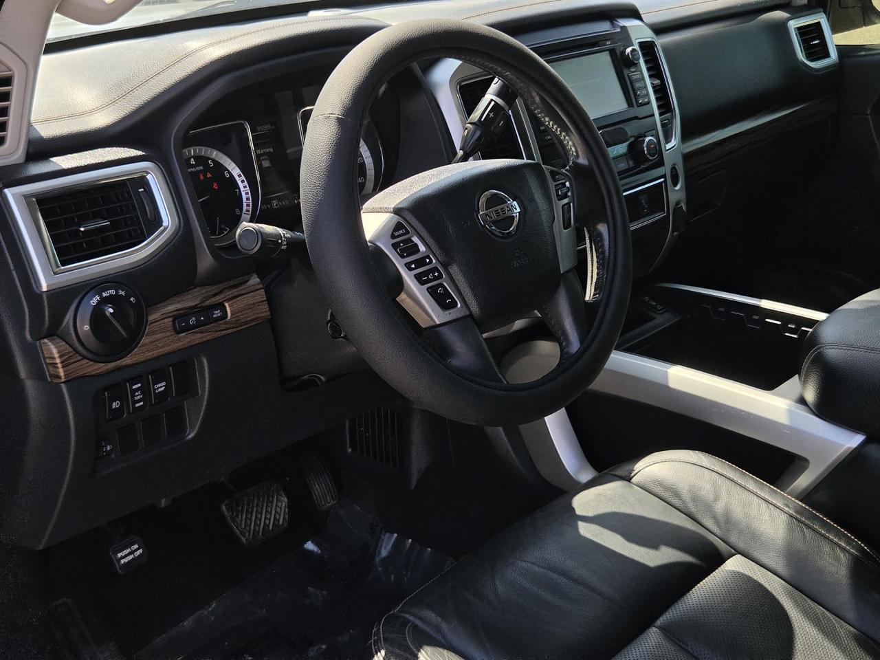 2018 Nissan Titan 4x4 Crew Cab SL Beeville TX