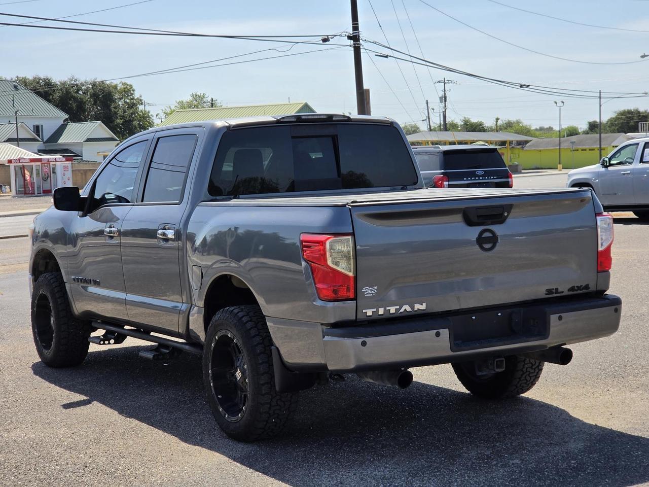 2018 Nissan Titan 4x4 Crew Cab SL Beeville TX
