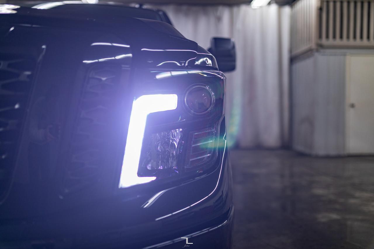 2018 Nissan Titan 4x4 Crew Cab SV Midnight Edition Nav BCam Red Deer AB