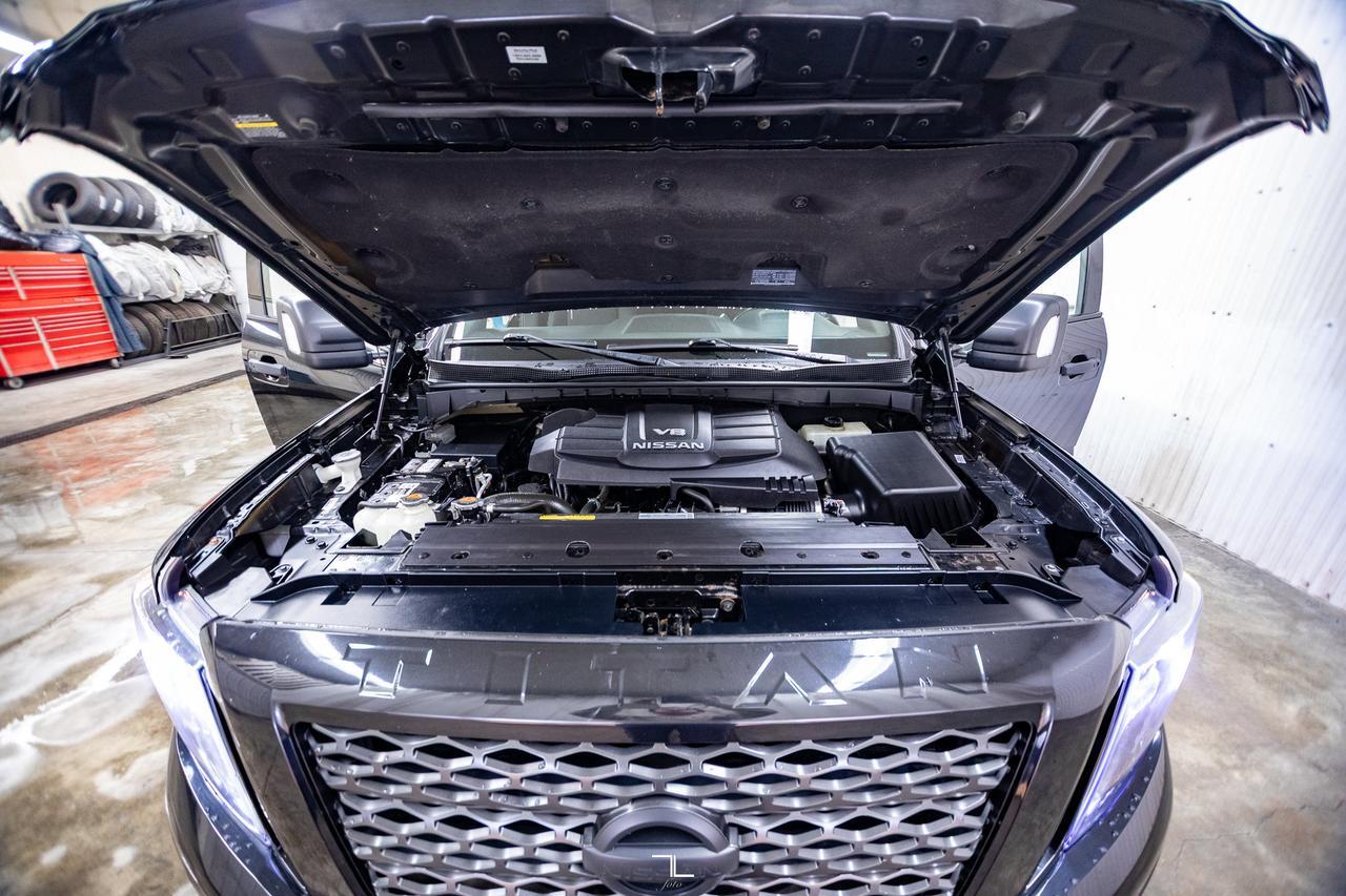 2018 Nissan Titan 4x4 Crew Cab SV Midnight Edition Nav BCam Red Deer AB