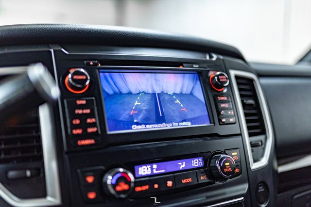 2018 Nissan Titan 4x4 Crew Cab SV Midnight Edition Nav BCam Red Deer AB