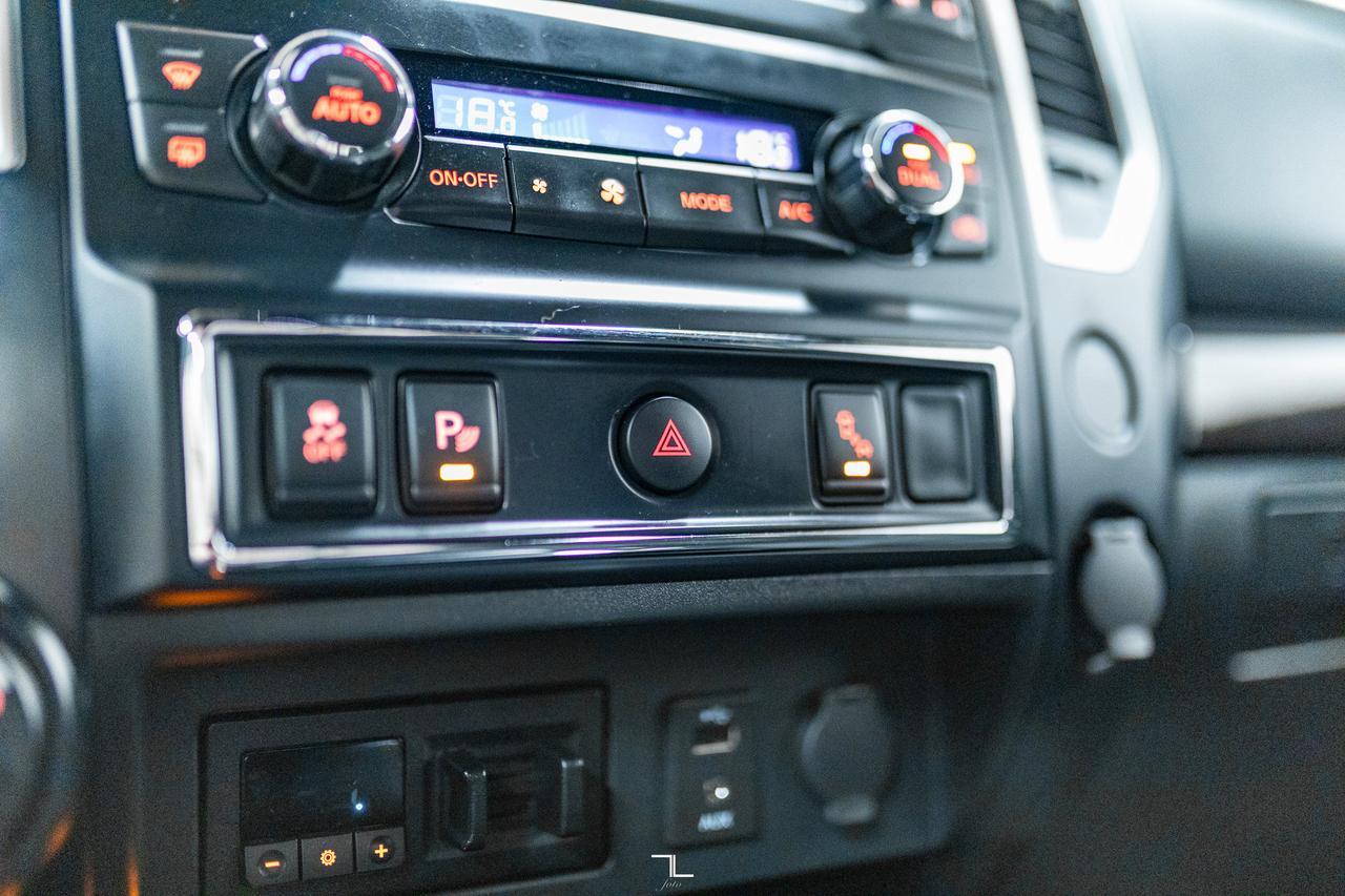 2018 Nissan Titan 4x4 Crew Cab SV Midnight Edition Nav BCam Red Deer AB