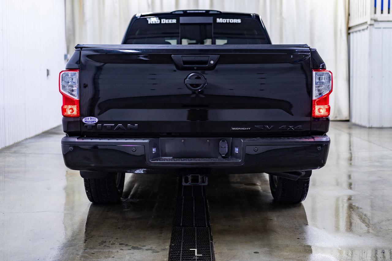 2018 Nissan Titan 4x4 Crew Cab SV Midnight Nav BCam Red Deer AB