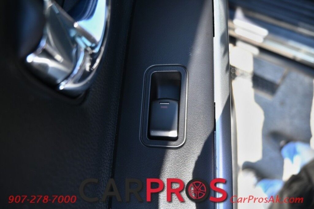 2018 Nissan Titan PRO-4X - Lifted - Fuel Wheels - 35in Tires - PRO-4X Utility Package - Comfort & Convenience Package - 5.6L V8 - 4X4 - Crew Cab - Pust To Start w/ Keyless Entry - Tow Package - 1 Owner Anchorage AK