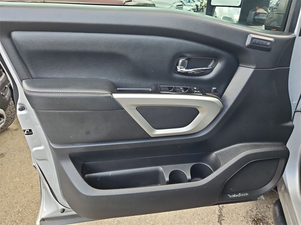 2018 Nissan Titan PRO-4X Gresham OR