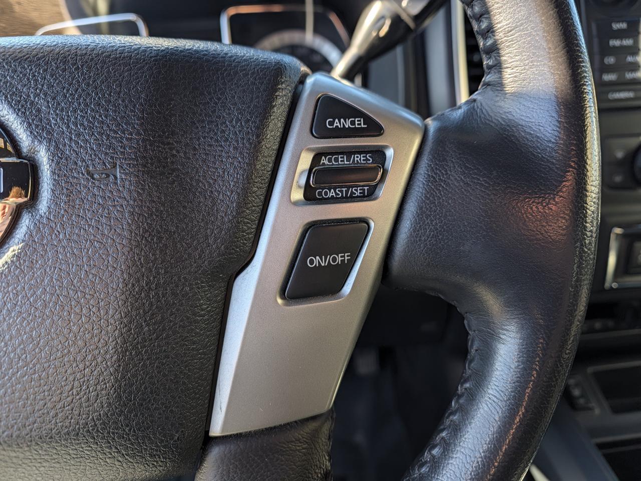 2018 Nissan Titan SV Crew Cab 4x4 | V8 HD | Tow Haul Mode | Keyless Entry | 98L Fuel Tank | Premium Comfort Redwater AB