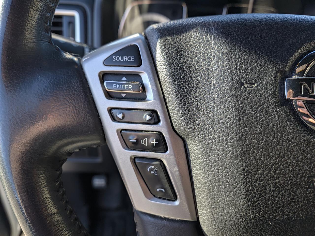 2018 Nissan Titan SV Crew Cab 4x4 | V8 HD | Tow Haul Mode | Keyless Entry | 98L Fuel Tank | Premium Comfort Redwater AB