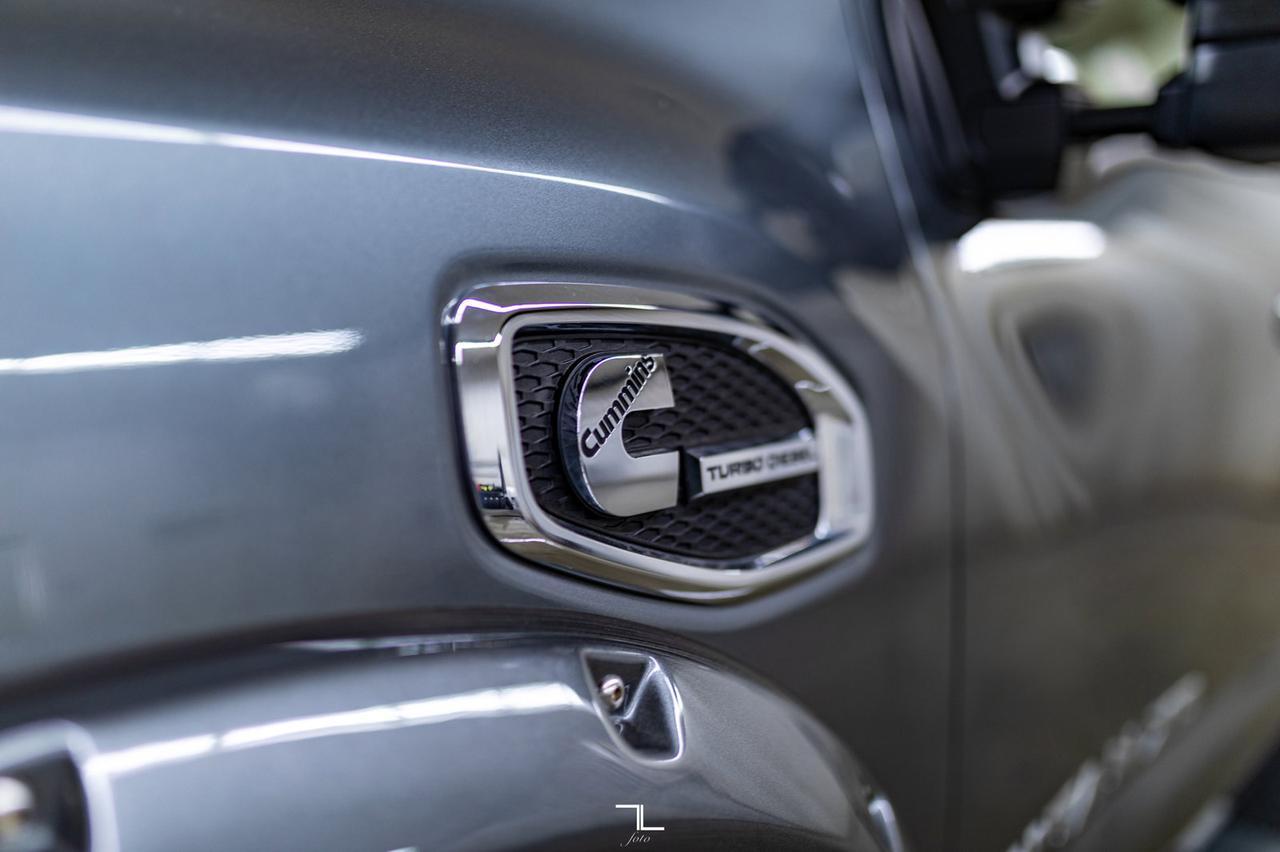 2018 Nissan Titan XD 4x4 Crew Cab SV Premium Diesel AISIN Nav BCam Red Deer AB