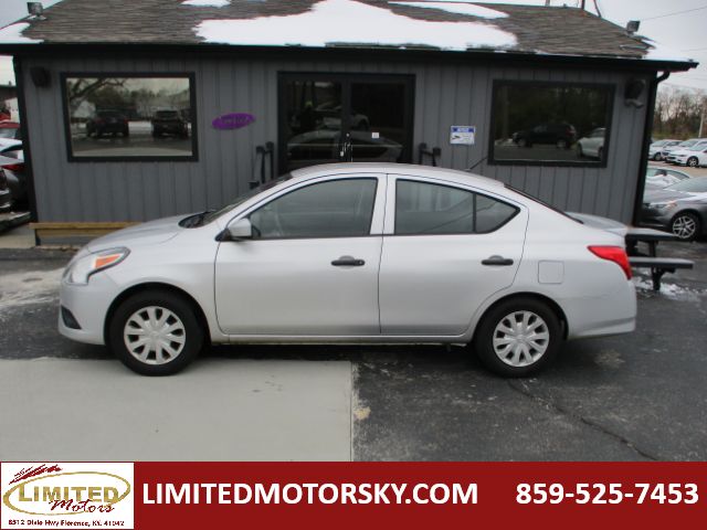 2018 Nissan Versa 1.6 S+