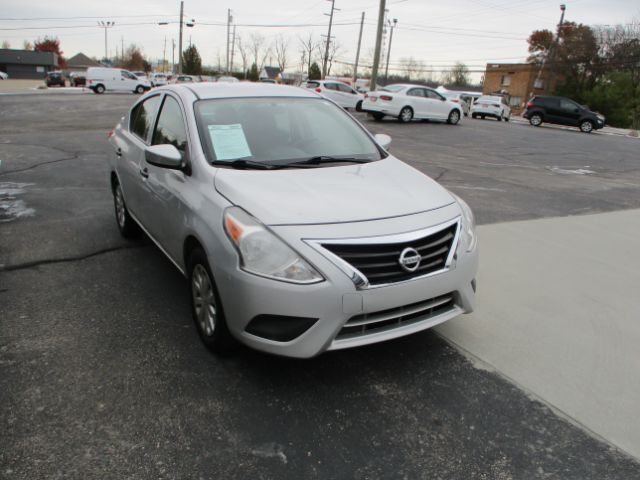 2018 Nissan Versa 1.6 S+