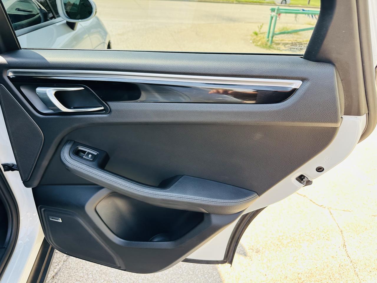 2018 PORSCHE Macan Sport Edition Dallas TX