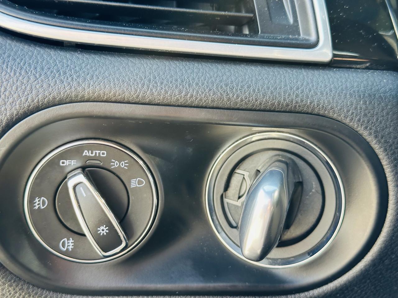 2018 PORSCHE Macan Sport Edition Dallas TX