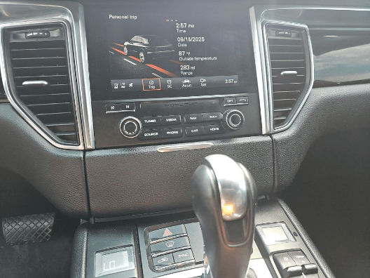2018 PORSCHE Macan Sport Edition Dallas TX