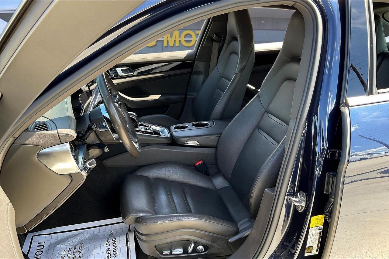 2018 PORSCHE PANAMERA 4 Houston TX