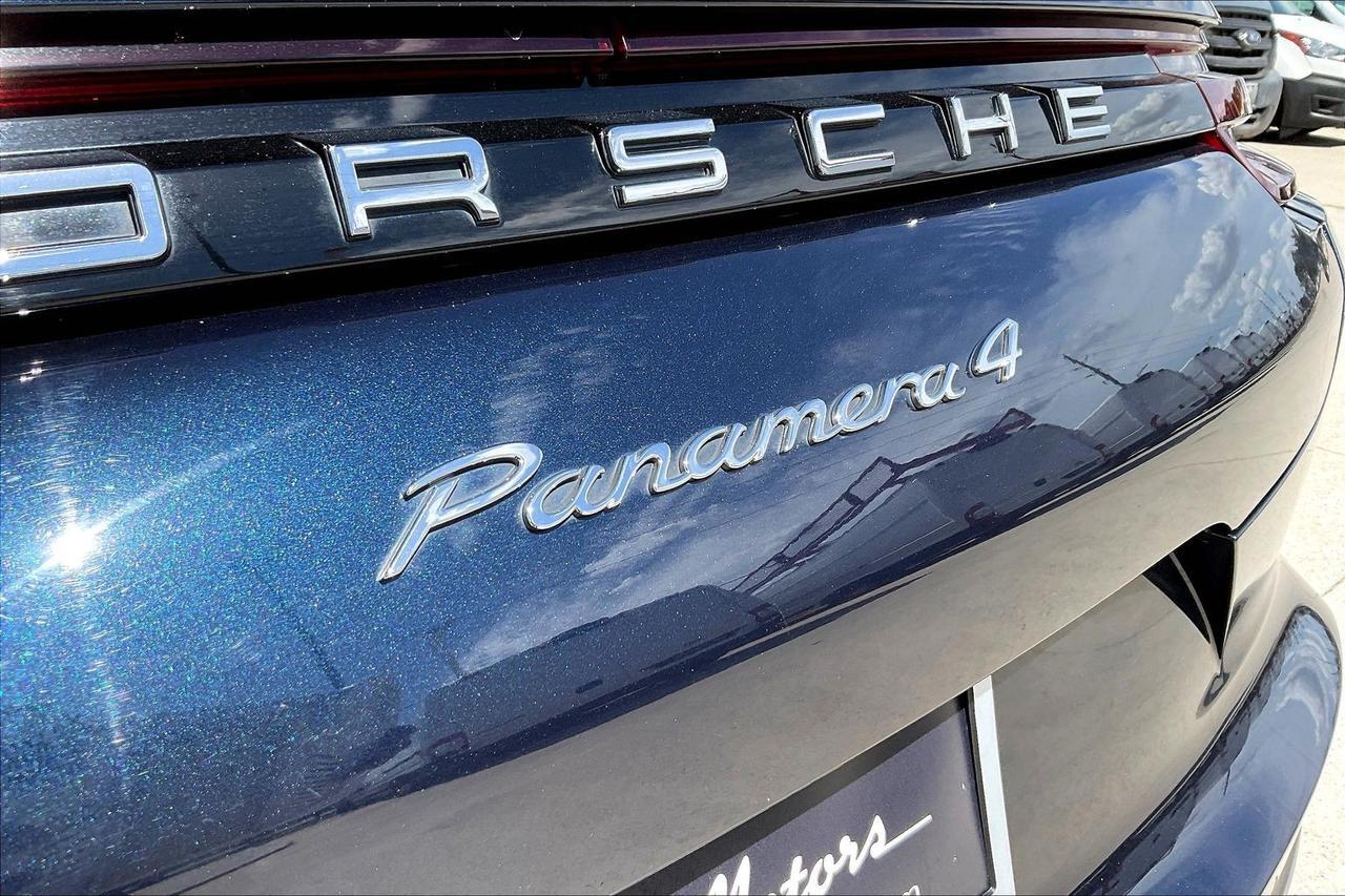 2018 PORSCHE PANAMERA 4 Houston TX