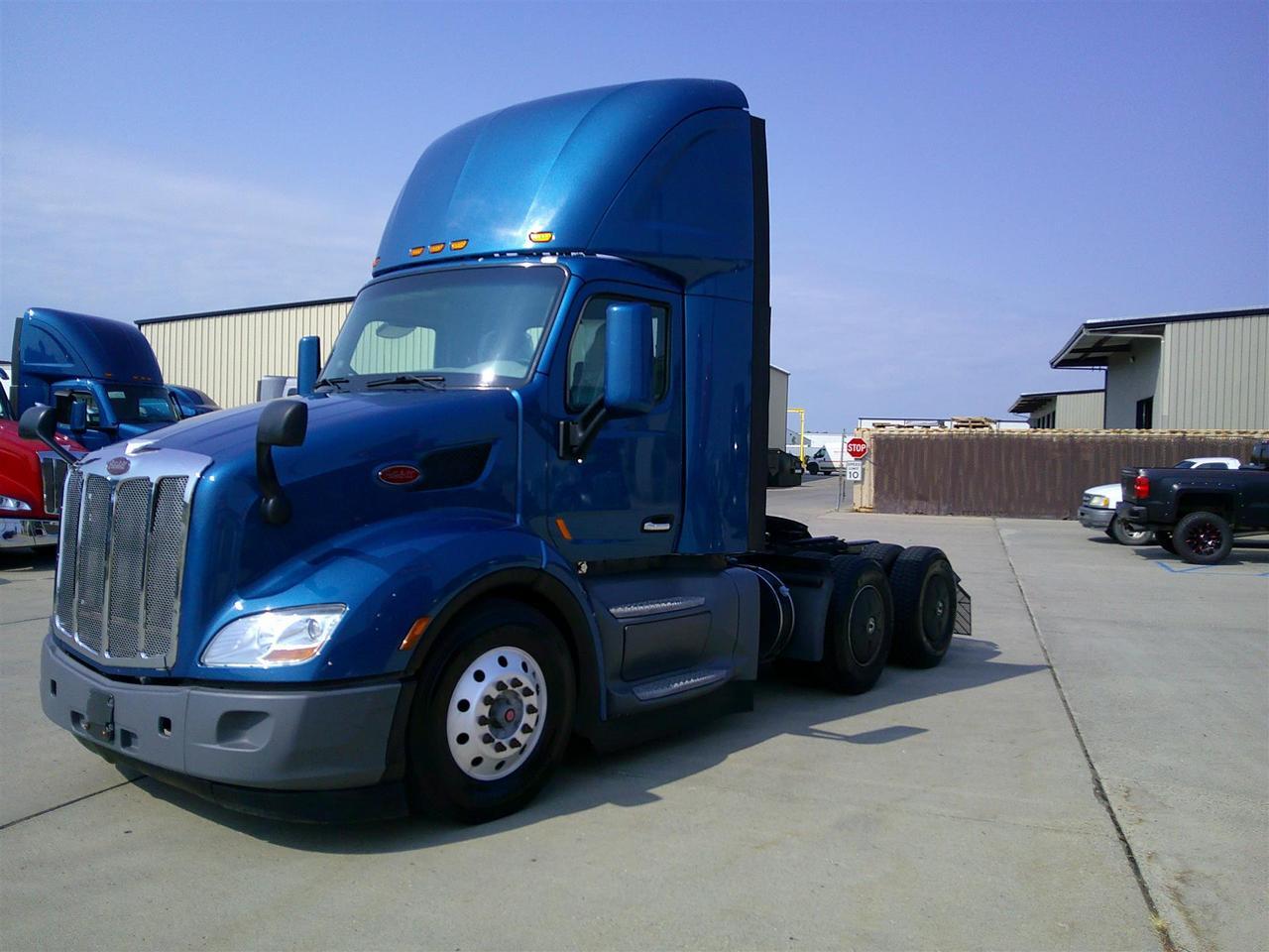2018 Peterbilt 579 Non-Sleeper