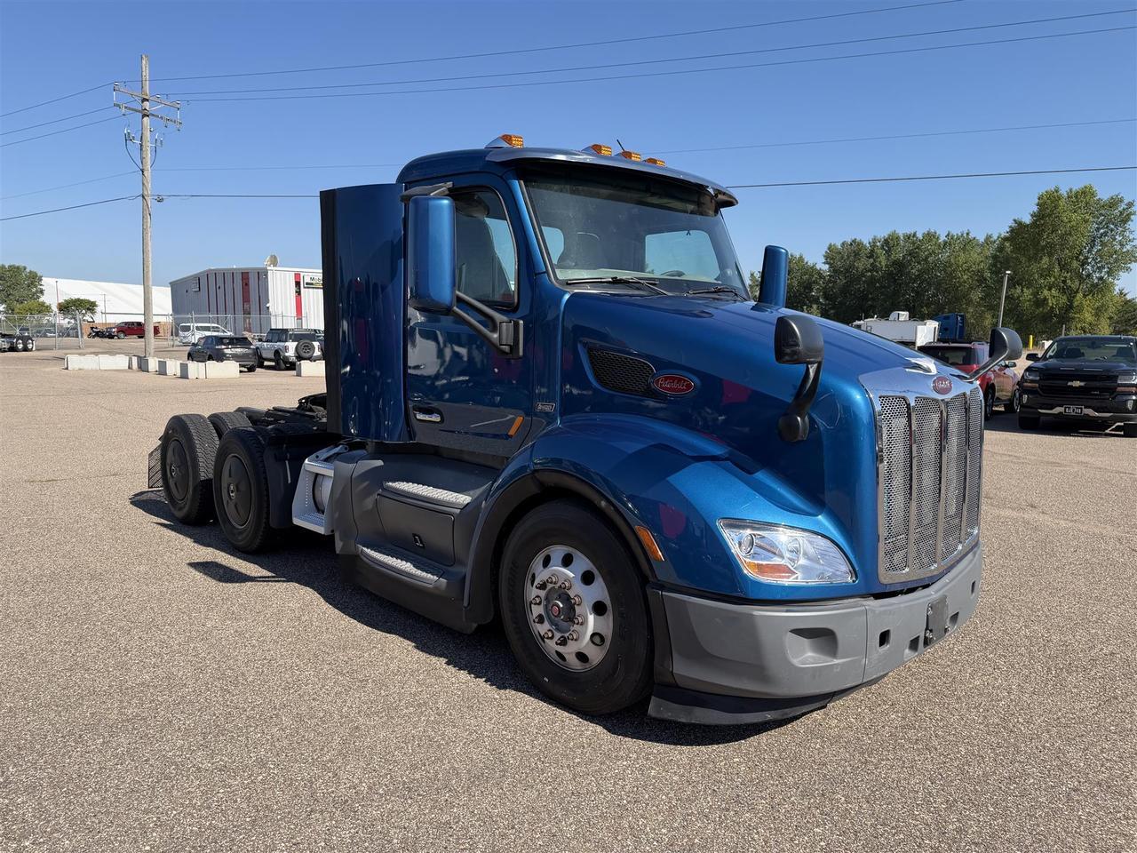 2018 Peterbilt 579 Non-Sleeper