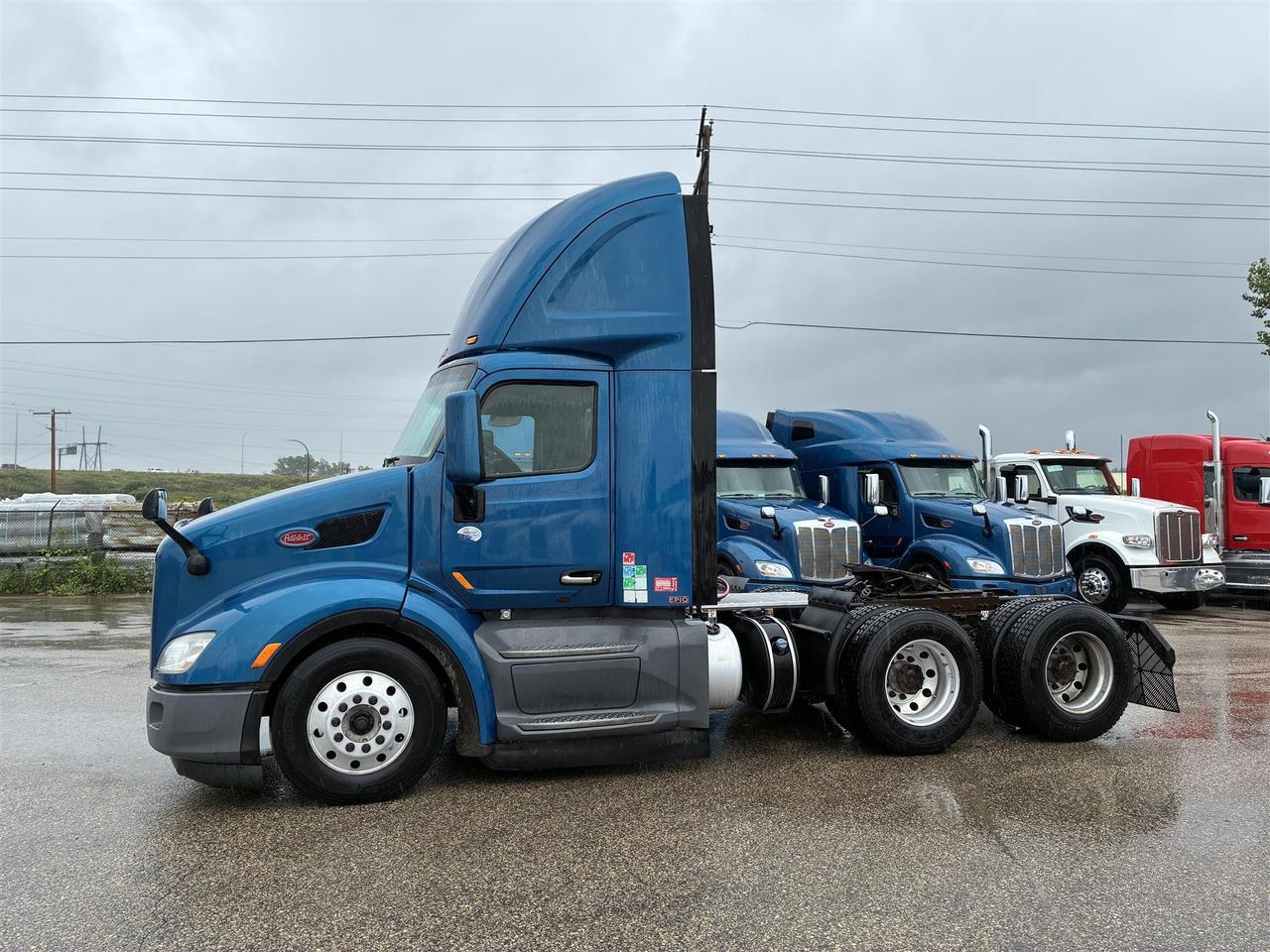 2018 Peterbilt 579 Non-Sleeper