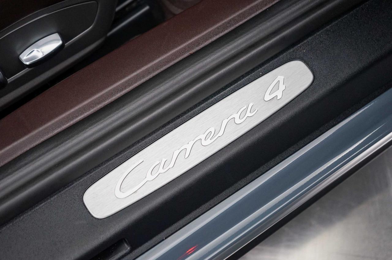 2018 Porsche 911 Carrera 4 Newport Beach CA