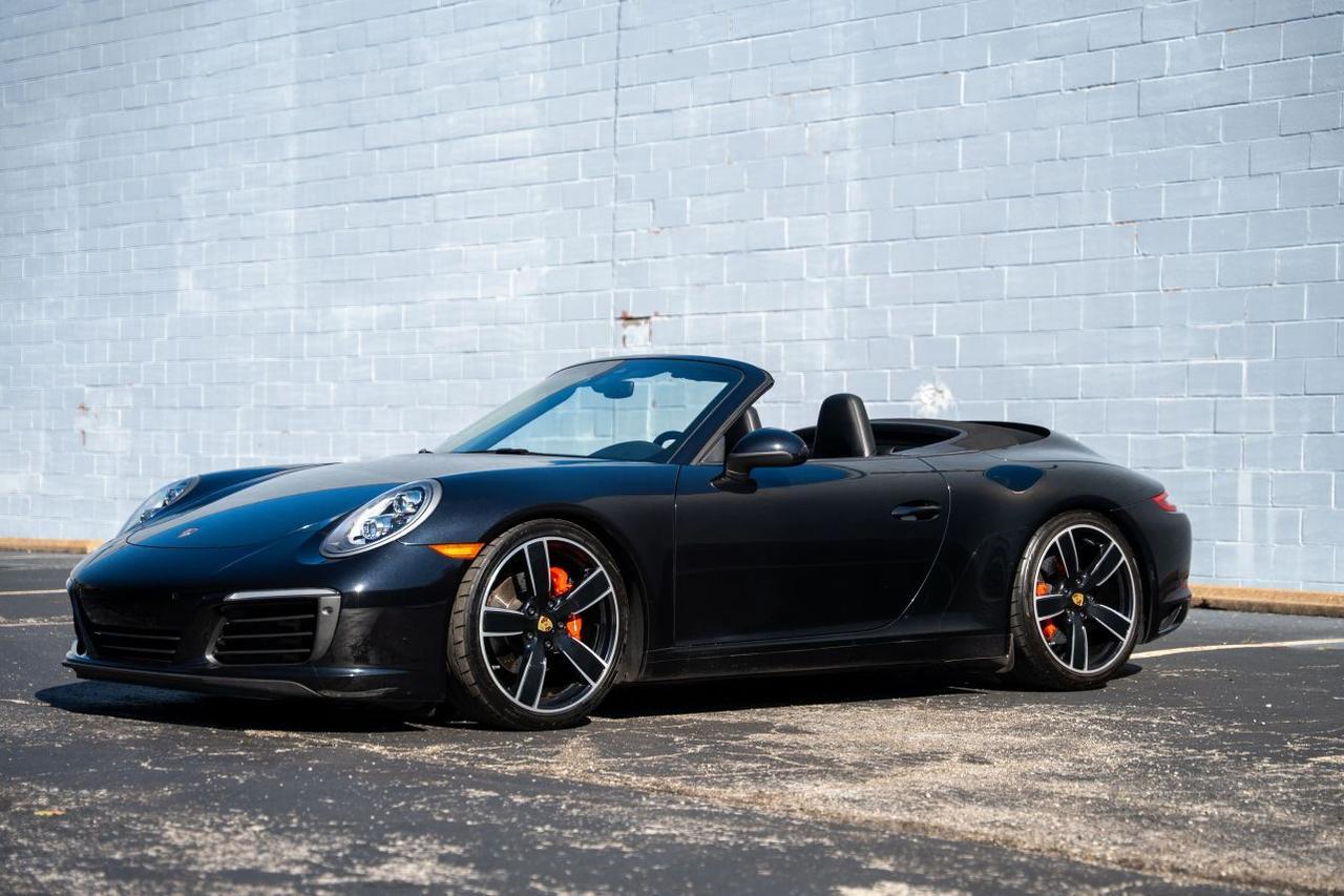 2018 Porsche 911 Carrera Cabriolet 2D St. Louis MO