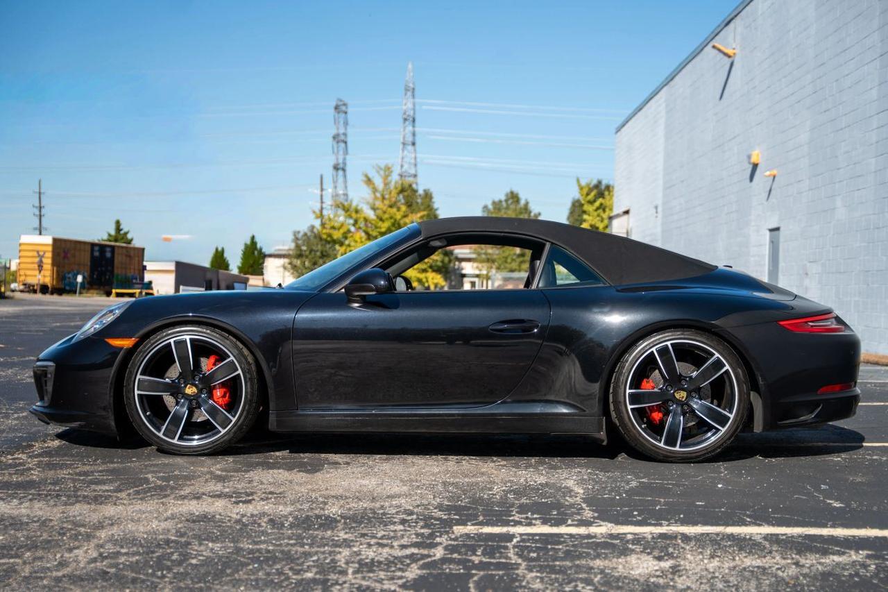 2018 Porsche 911 Carrera Cabriolet 2D St. Louis MO