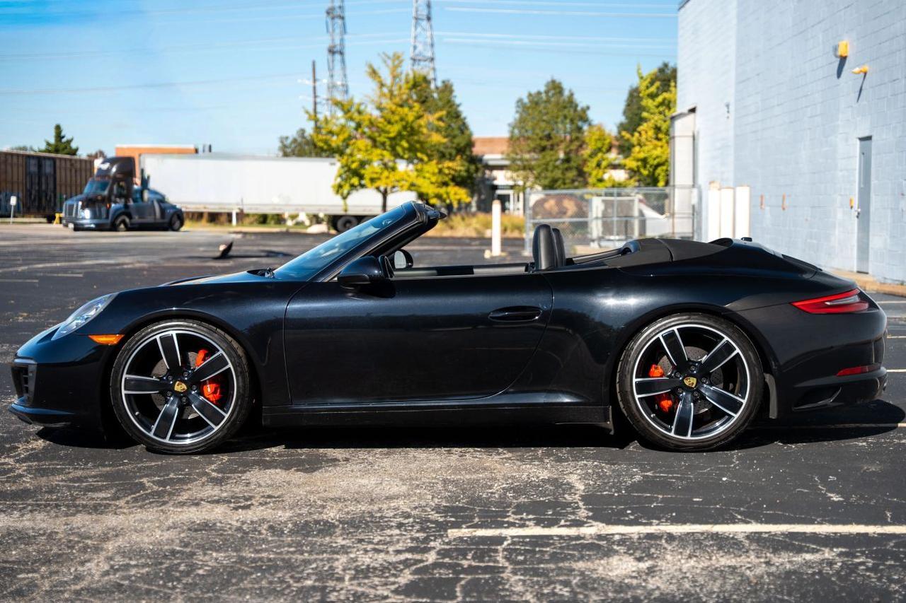 2018 Porsche 911 Carrera Cabriolet 2D St. Louis MO