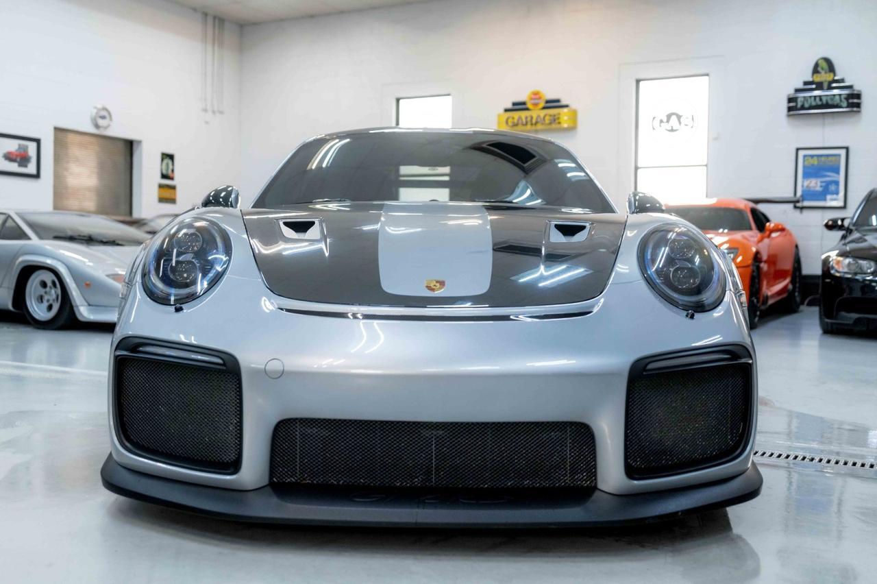 2018 Porsche 911 GT2 RS photo 4