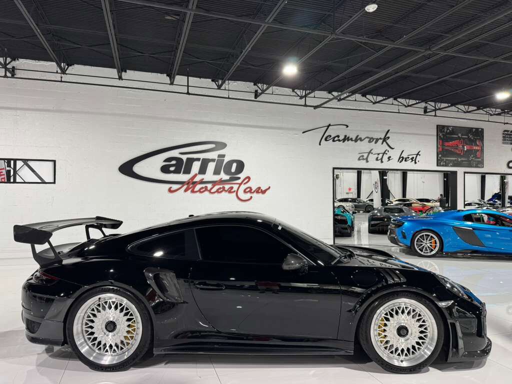 2018 Porsche 911 GT2 RS Weissach Package, Sport Chrono package, extended leather interior, PDLS AND MUCH MORE!! Fort Lauderdale FL