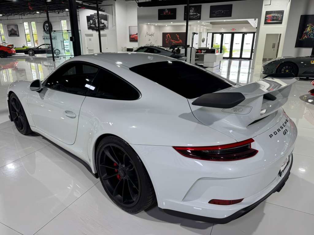 2018 Porsche 911 GT3 6-SPEED MANUAL!! Sport Chrono pack, extended leather, PDCC, carbon bucket seats AND MORE!! Fort Lauderdale FL