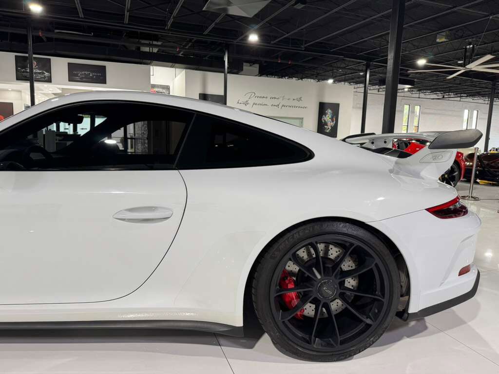 2018 Porsche 911 GT3 6-SPEED MANUAL!! Sport Chrono pack, extended leather, PDCC, carbon bucket seats AND MORE!! Fort Lauderdale FL