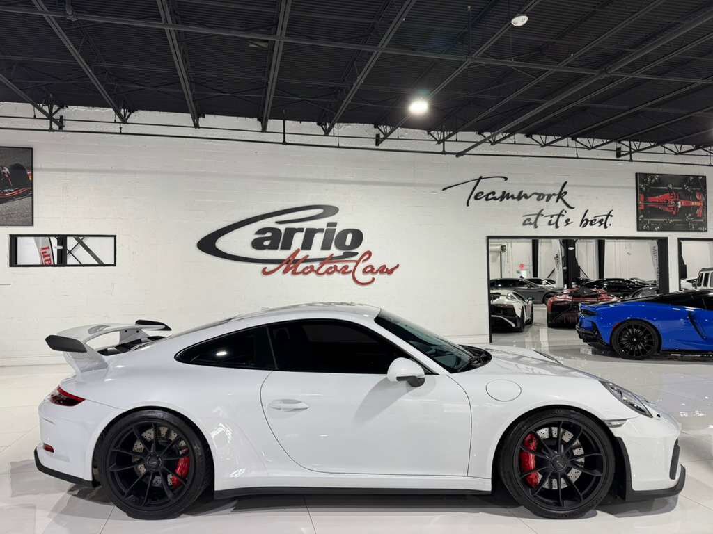 2018 Porsche 911 GT3 6-SPEED MANUAL!! Sport Chrono pack, extended leather, PDCC, carbon bucket seats AND MORE!! Fort Lauderdale FL