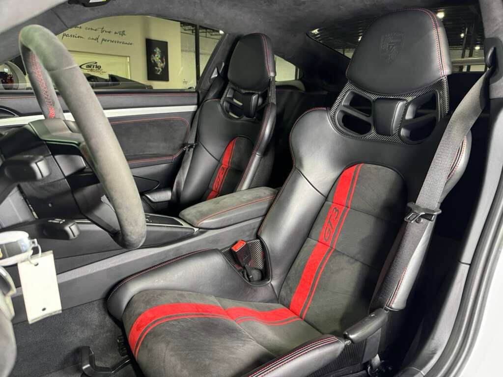 2018 Porsche 911 GT3 6-SPEED MANUAL!! Sport Chrono pack, extended leather, PDCC, carbon bucket seats AND MORE!! Fort Lauderdale FL