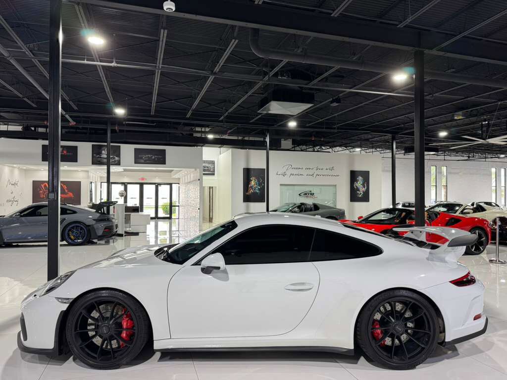 2018 Porsche 911 GT3 6-SPEED MANUAL!! Sport Chrono pack, extended leather, PDCC, carbon bucket seats AND MORE!! Fort Lauderdale FL