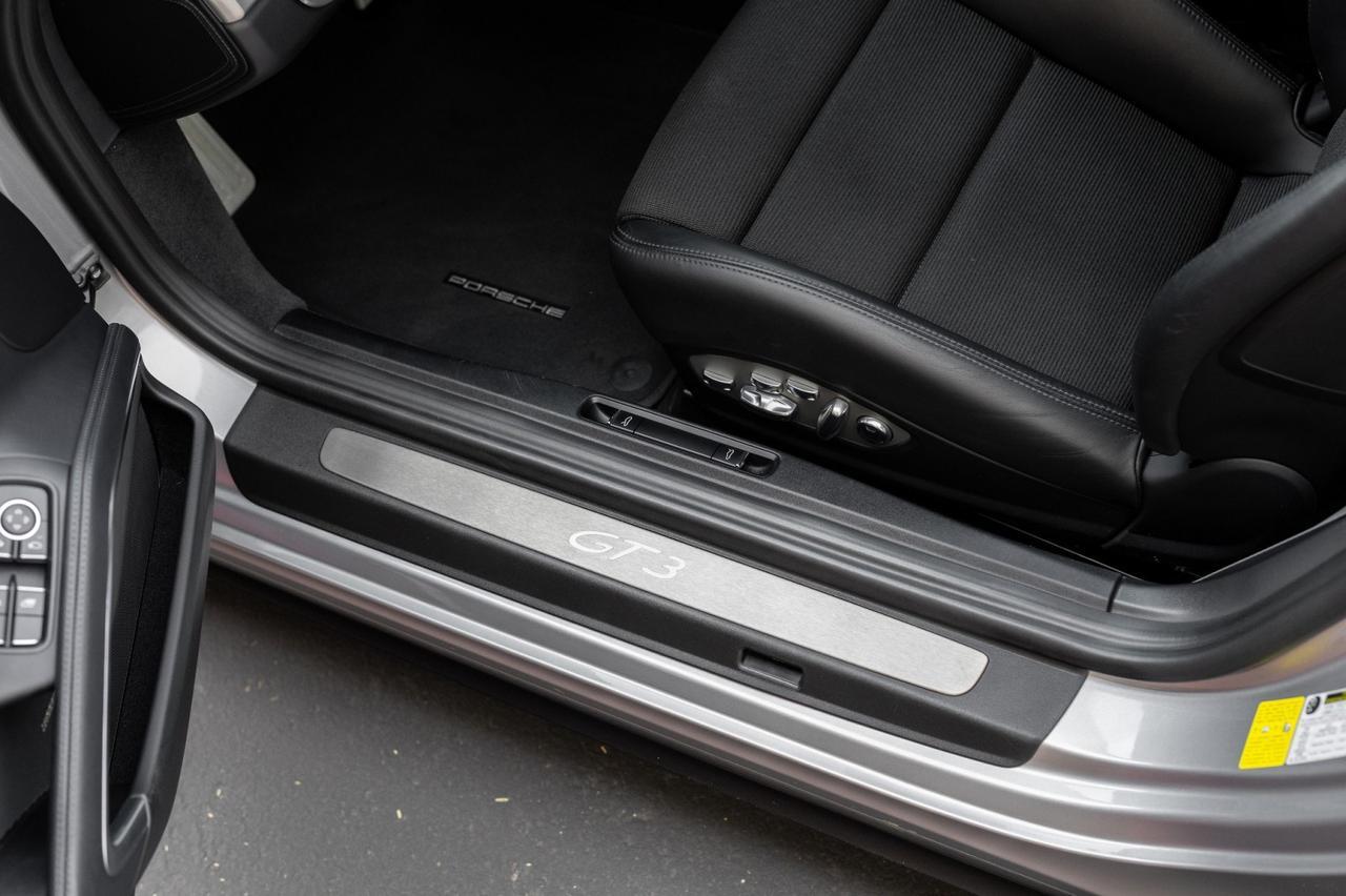 2018 Porsche 911 GT3 Touring 6spd 3,900 Original Miles Scottsdale AZ