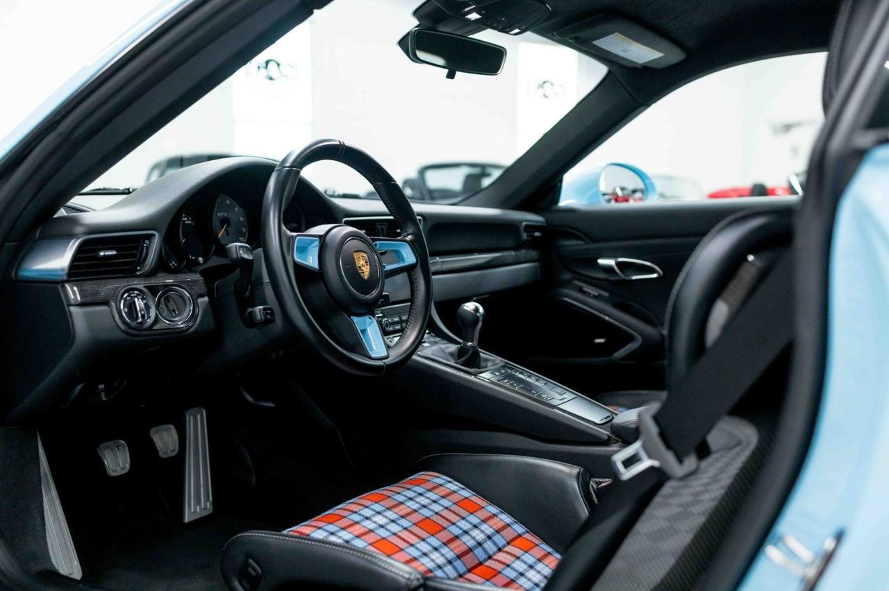 2018 Porsche 911 GT3 Touring