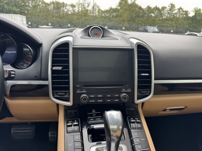2018 Porsche Cayenne  Willow Grove PA
