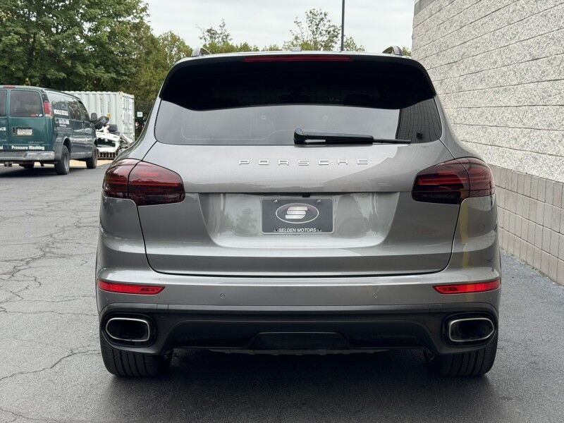 2018 Porsche Cayenne  Willow Grove PA