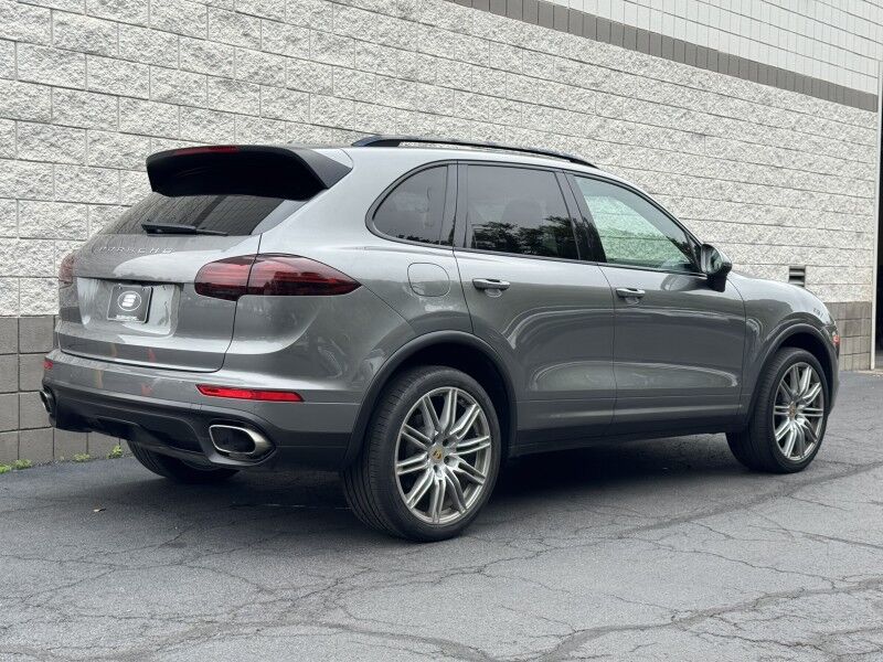 2018 Porsche Cayenne  Willow Grove PA