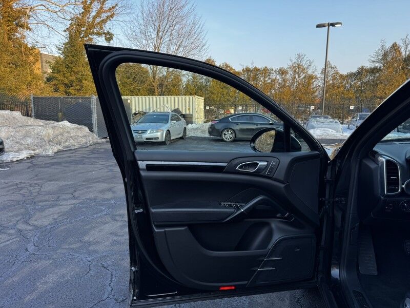 2018 Porsche Cayenne Willow Grove PA