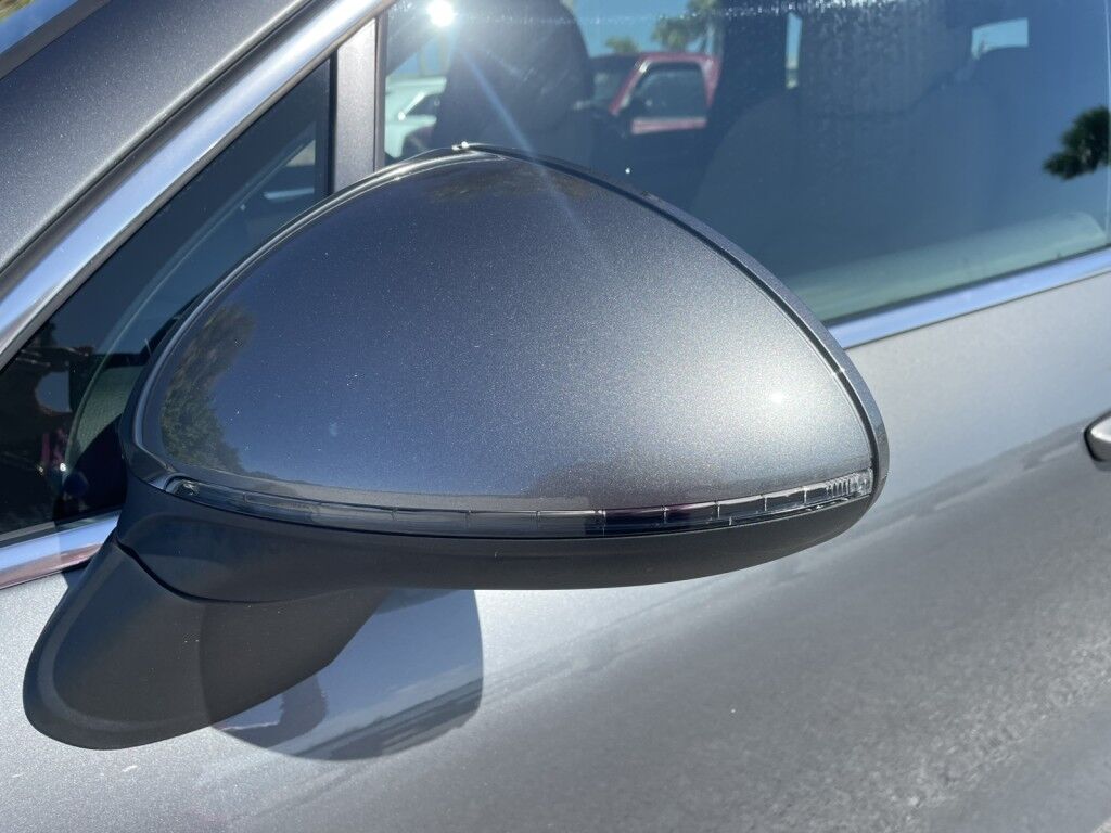 2018 Porsche Cayenne CLEAN CAR FAX~DUAL-ZONE CLIMATE CONTROL~HEATED SEATS~LEATHER TRIMMED SEATS~NAVIGATION~LIP REAR SPOILER~SPORT PACKAGE~TRAILER WIRING~VIDEO MONITOR Sarasota FL