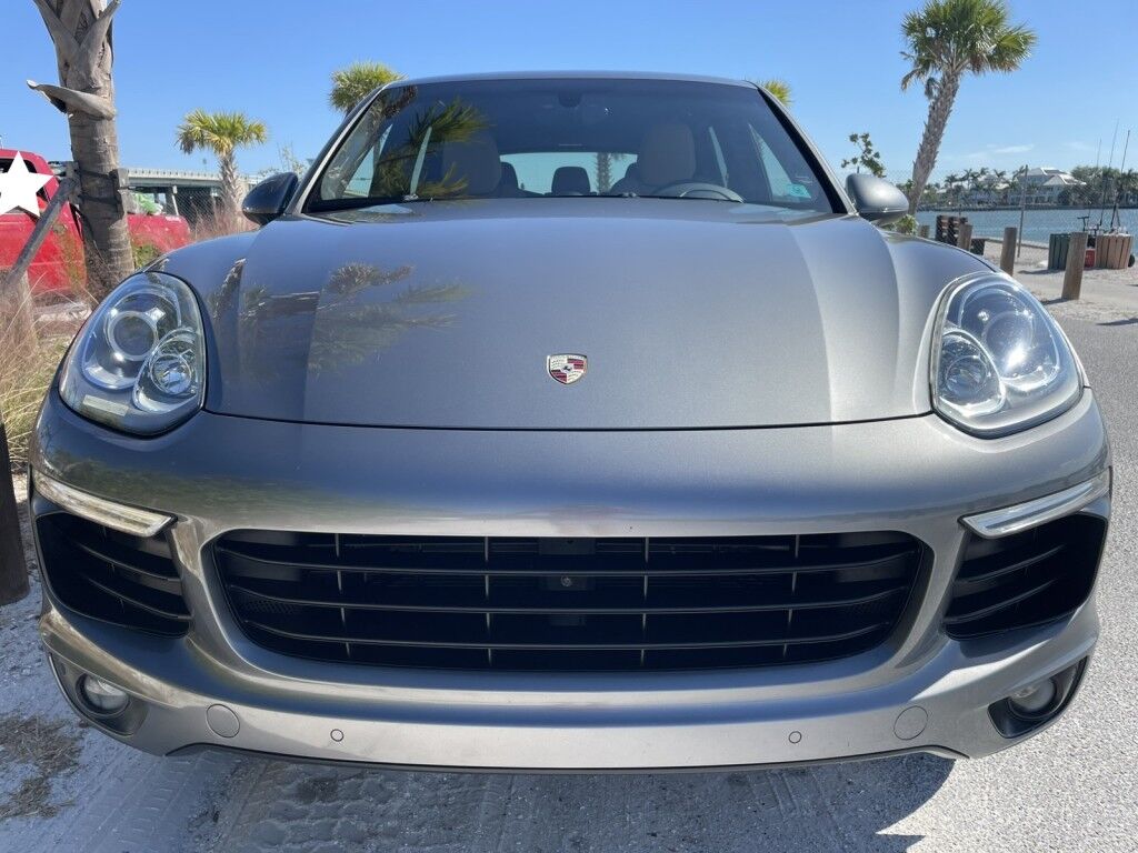 2018 Porsche Cayenne CLEAN CAR FAX~DUAL-ZONE CLIMATE CONTROL~HEATED SEATS~LEATHER TRIMMED SEATS~NAVIGATION~LIP REAR SPOILER~SPORT PACKAGE~TRAILER WIRING~VIDEO MONITOR Sarasota FL