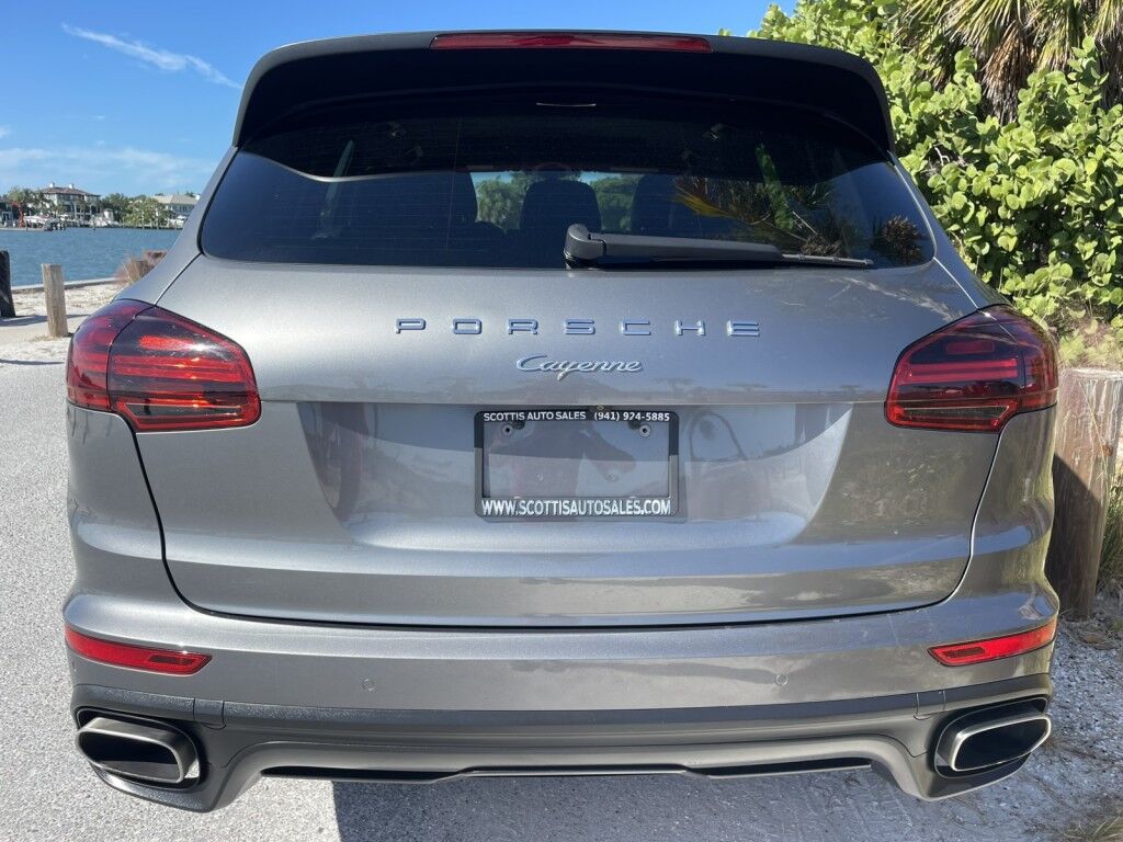 2018 Porsche Cayenne CLEAN CAR FAX~DUAL-ZONE CLIMATE CONTROL~HEATED SEATS~LEATHER TRIMMED SEATS~NAVIGATION~LIP REAR SPOILER~SPORT PACKAGE~TRAILER WIRING~VIDEO MONITOR Sarasota FL